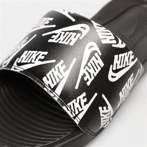 nike badeschuhe schwarz|Nike Victori One .